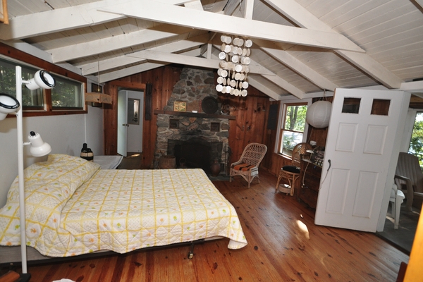 'Old' house main bedroom with queen bed
